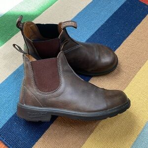 Blundstone 585 Boots good pre-owned condition